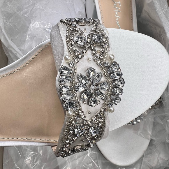 Betsey Johnson Mel Ivory (Wide) - Picture 12 of 13